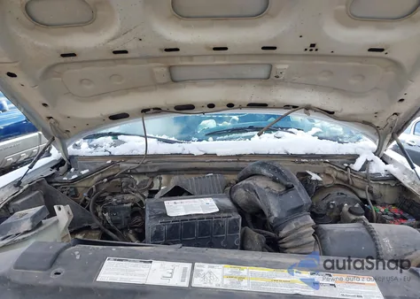 2000 Ford F-150 Work Series/Xl/Xlt from USA, damaged, VIN 2FTRF18W4YCA06232